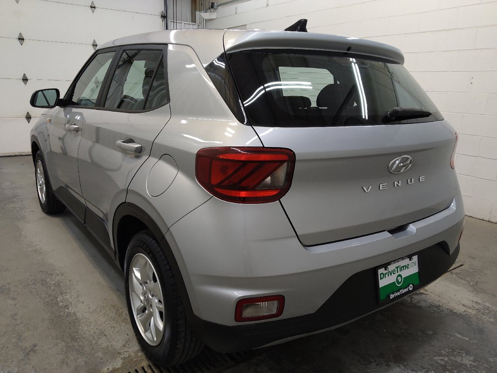 Used 2021 Hyundai Venue SE FWD image 5