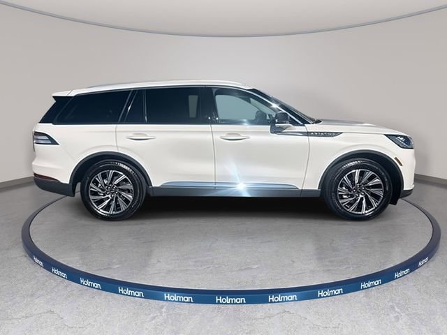 New 2026 Lincoln Aviator Premiere image 4