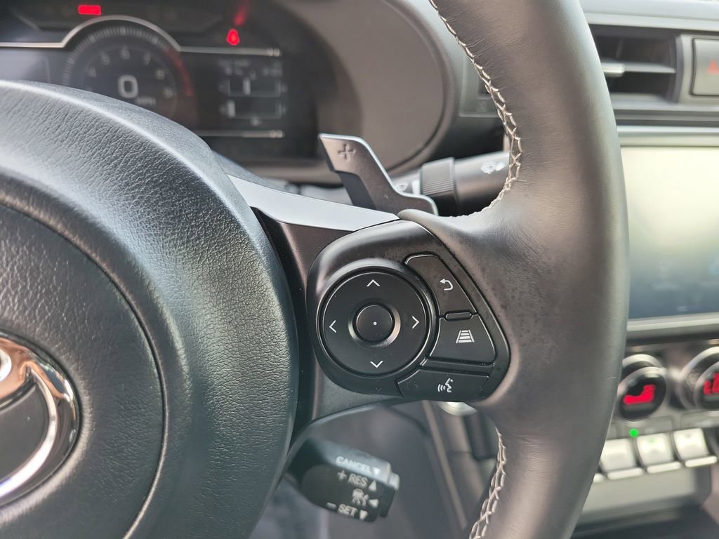 Used 2024 Toyota GR86 Premium image 18