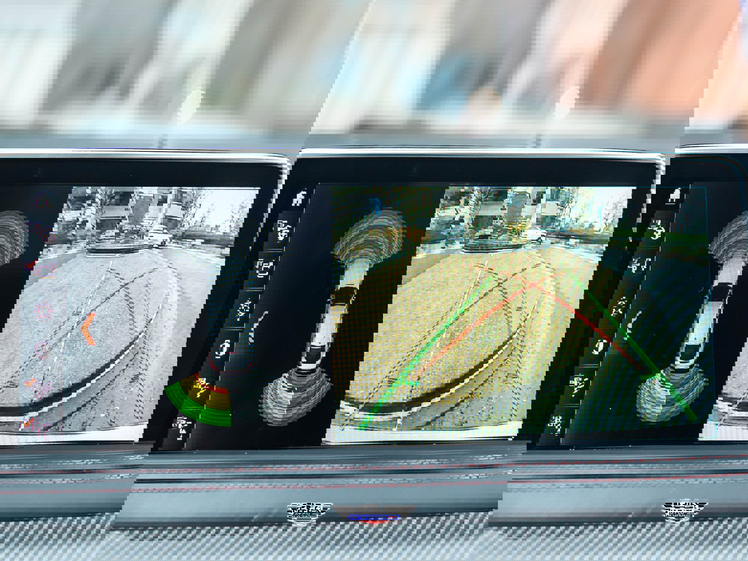 Used 2017 BMW X6 M w/ Executive Package image 33