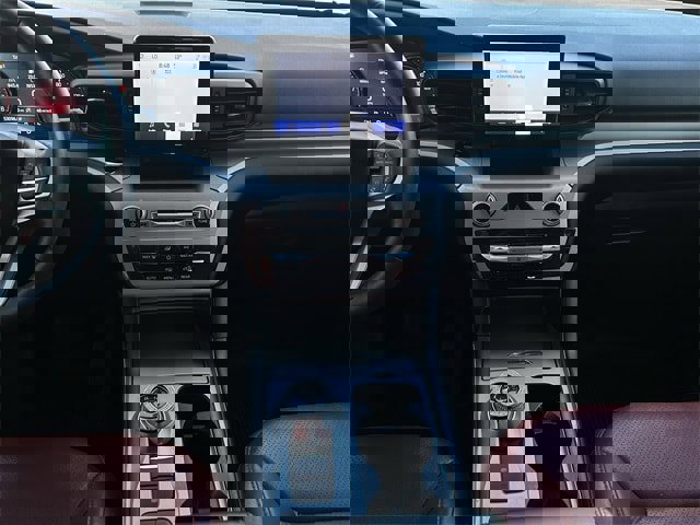 Used 2023 Ford Explorer XLT image 17