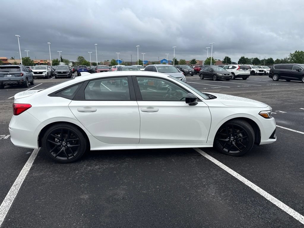 Used 2023 Honda Civic Sport image 8