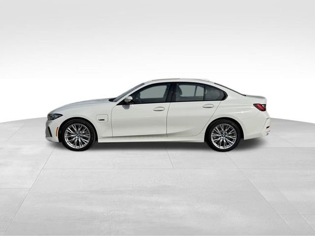 Certified 2023 BMW 330e xDrive 330e xDrive w/ Premium Package image 2