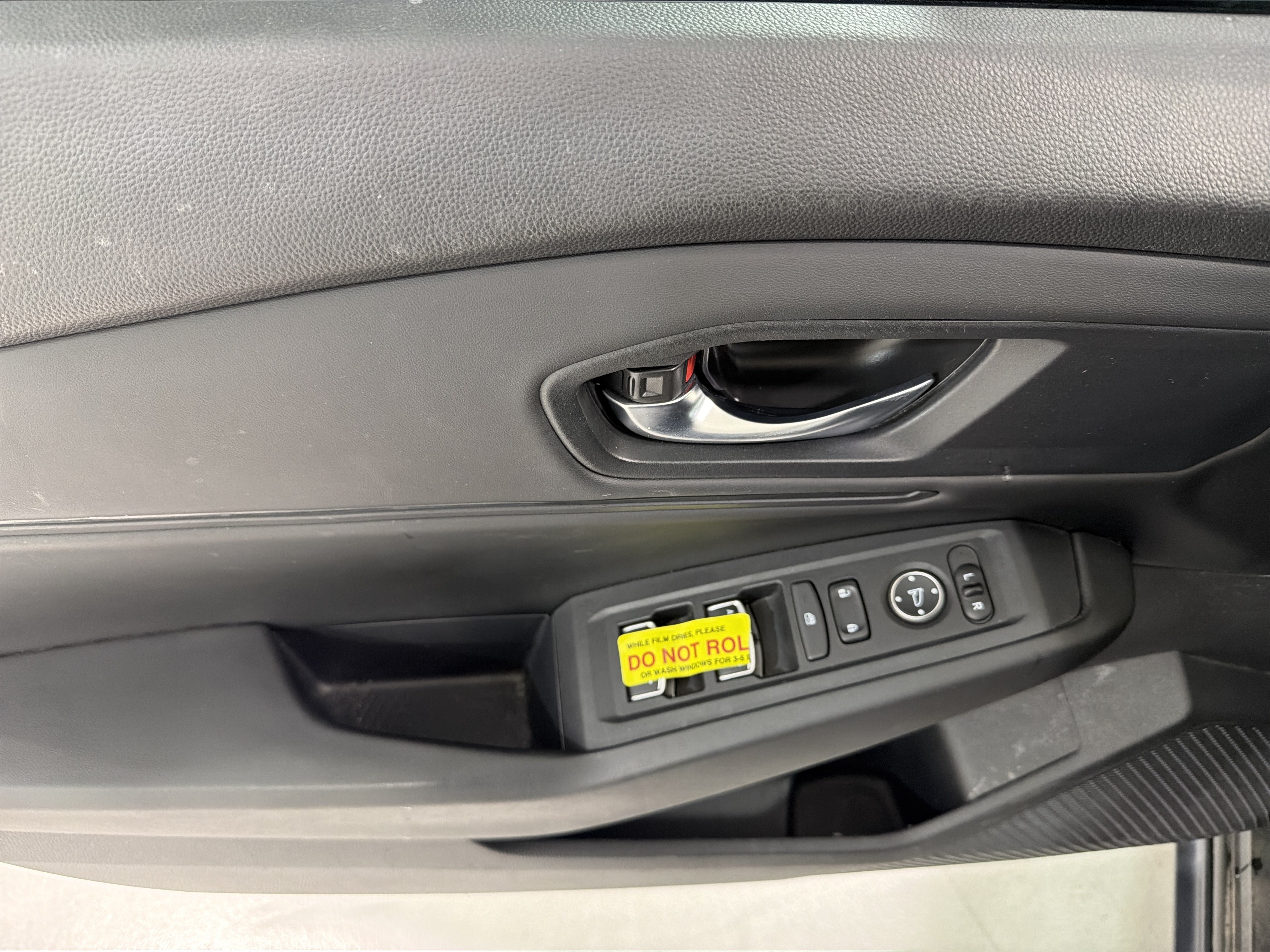 Used 2023 Honda Accord EX image 15