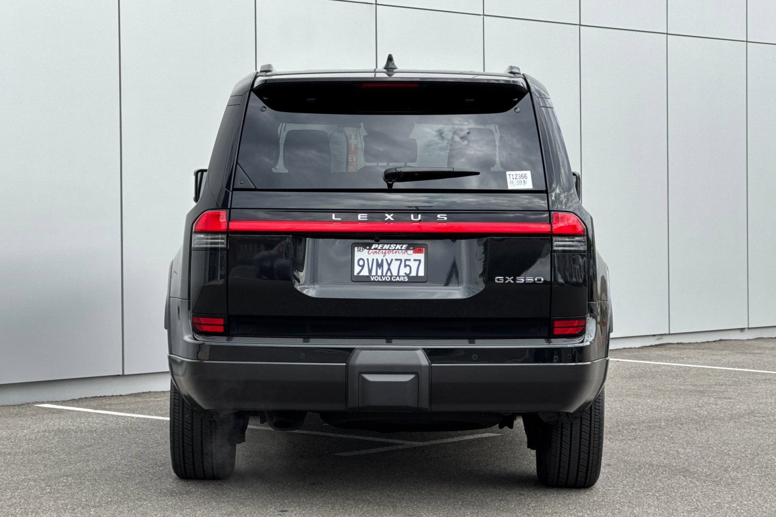 Used 2025 Lexus GX 550 w/ Accessory Package (Z1) AWD/4WD image 4