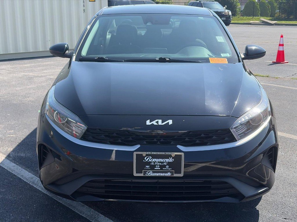 Used 2023 Kia Forte LXS FWD image 8