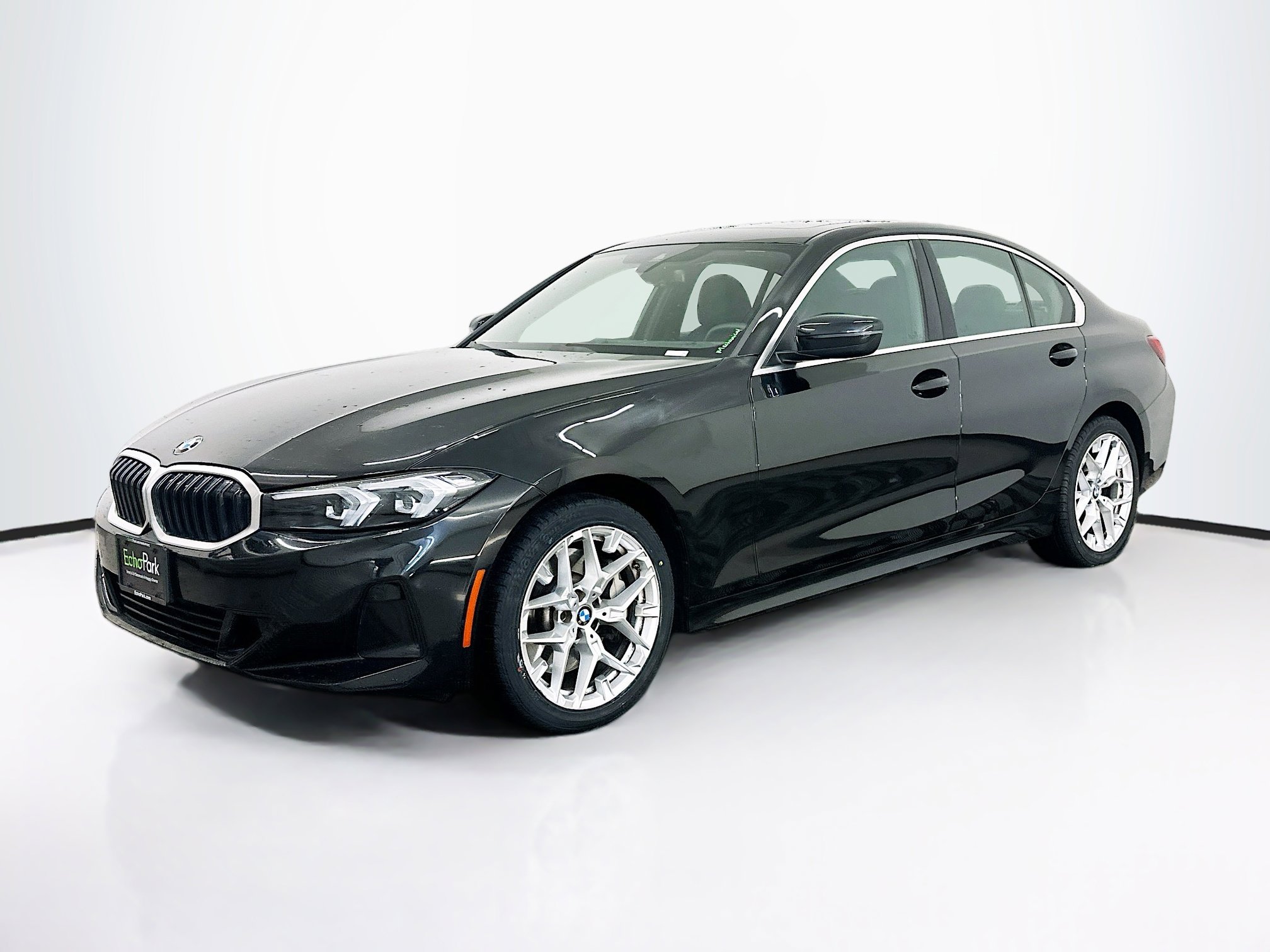 Used 2025 BMW 330i xDrive 330i xDrive image 3