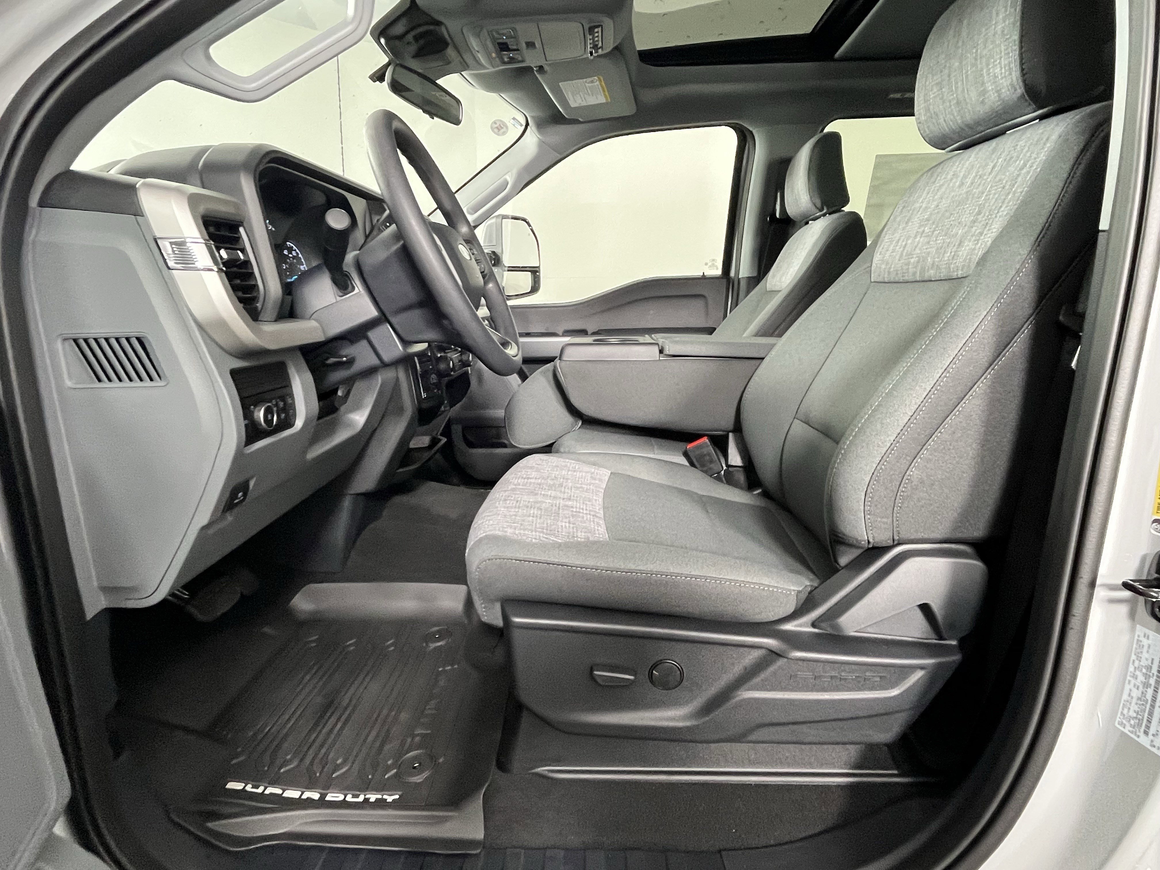 New 2026 Ford F250 XLT w/ Tremor Off-Road Package image 11