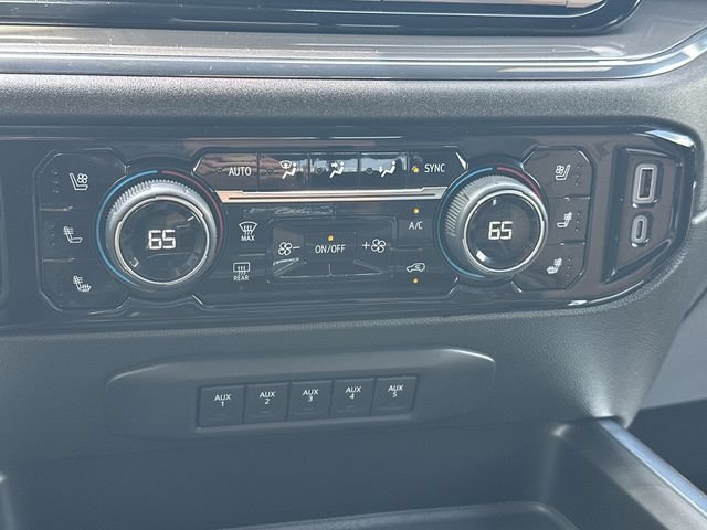 Used 2024 Chevrolet Silverado 3500 High Country w/ High Country Premium Package AWD/4WD image 19