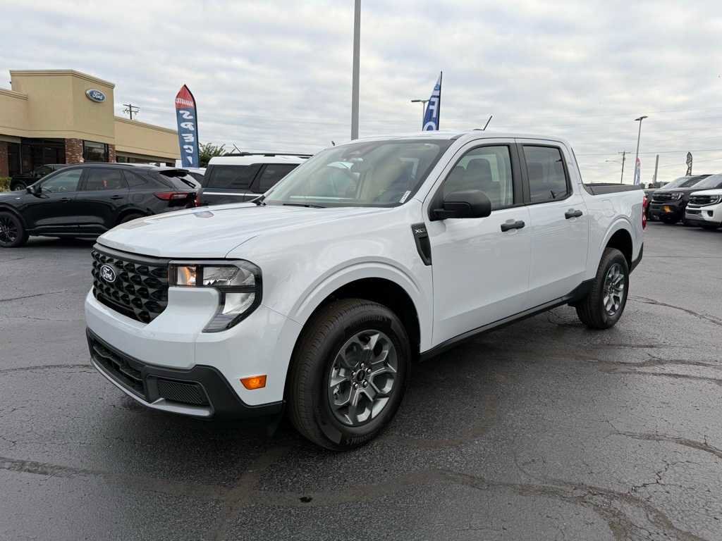 New 2025 Ford Maverick XLT image 23