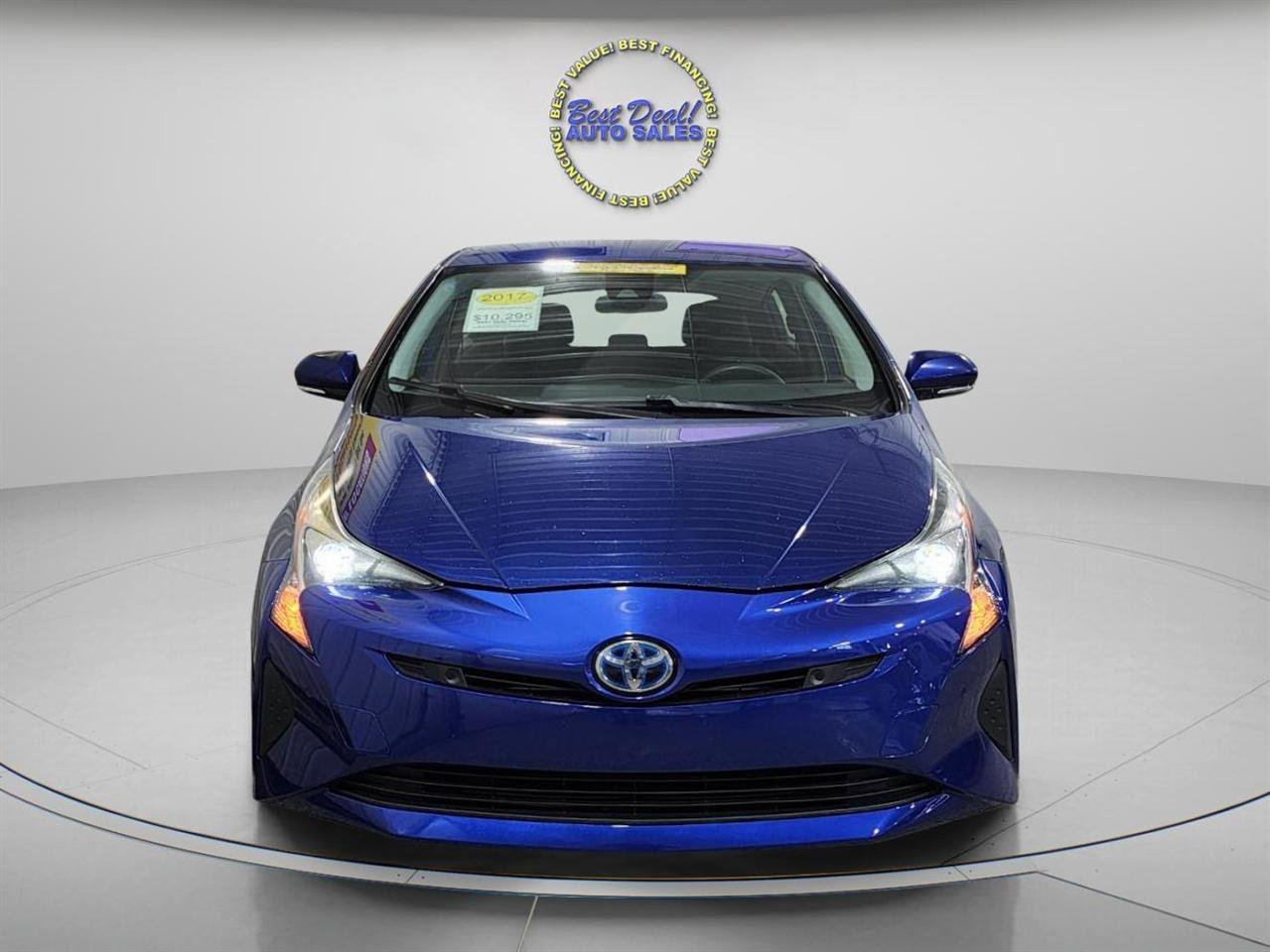 Used 2017 Toyota Prius Two w/ Prius Two Safety Plus Package image 2