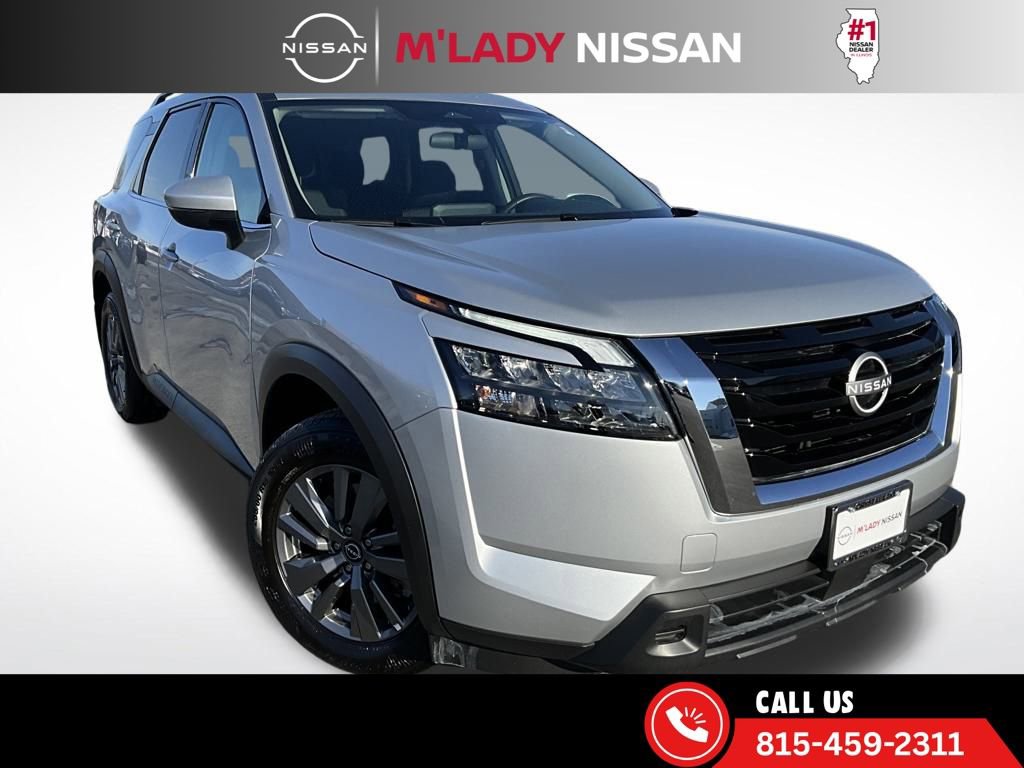 Used 2025 Nissan Pathfinder SV w/ SV Premium Package image 1
