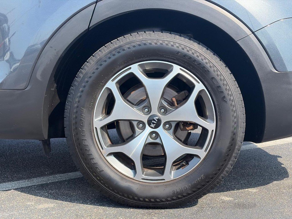 Used 2021 Kia Telluride EX w/ Towing Package AWD/4WD image 9