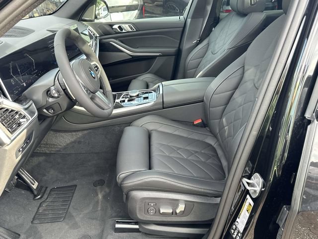 New 2026 BMW X5 xDrive40i w/ M Sport Package AWD/4WD image 14