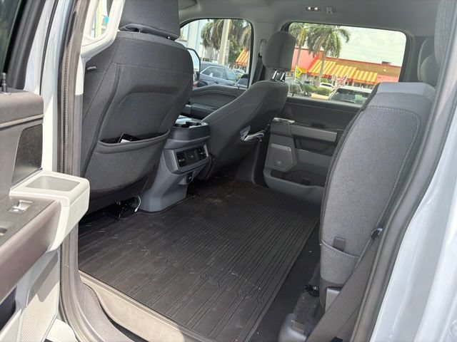 Used 2025 Ford F250 XLT w/ Black Appearance Package AWD/4WD image 8