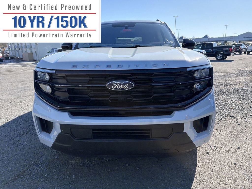 Used 2025 Ford Expedition Active image 2