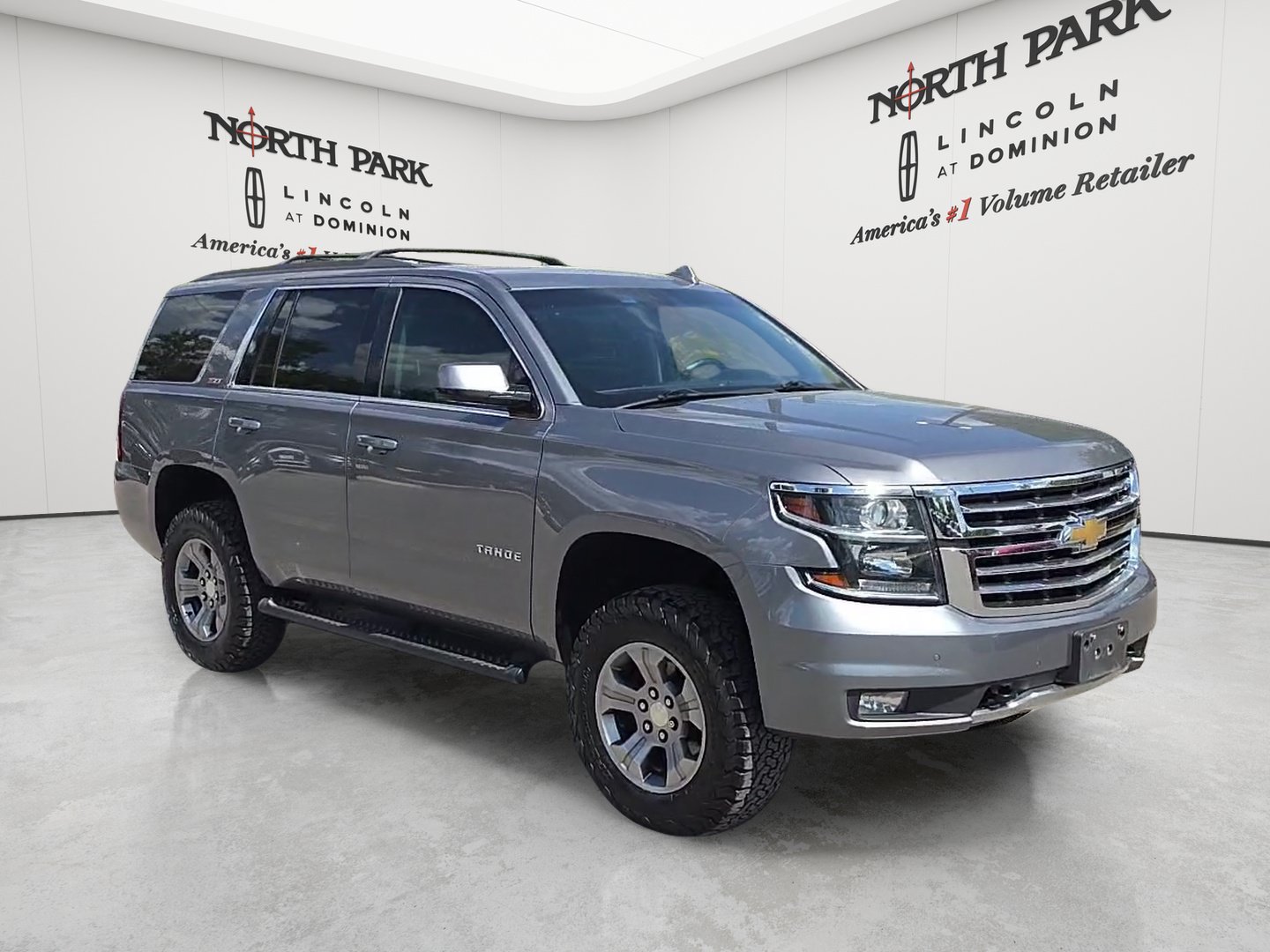 Used 2020 Chevrolet Tahoe LT w/ Luxury Package AWD/4WD image 7