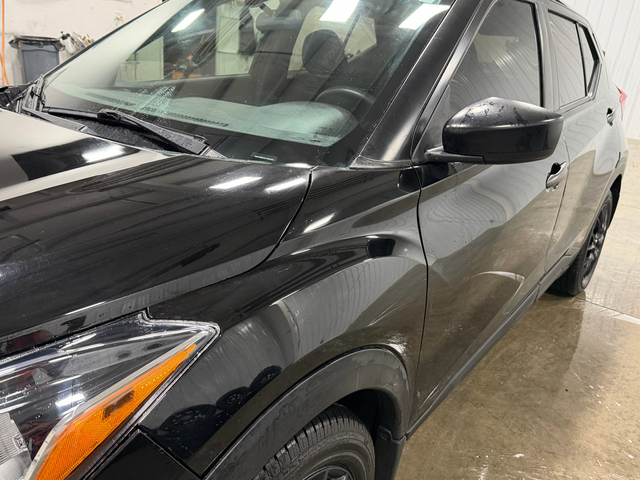 Used 2020 Nissan Kicks S image 40