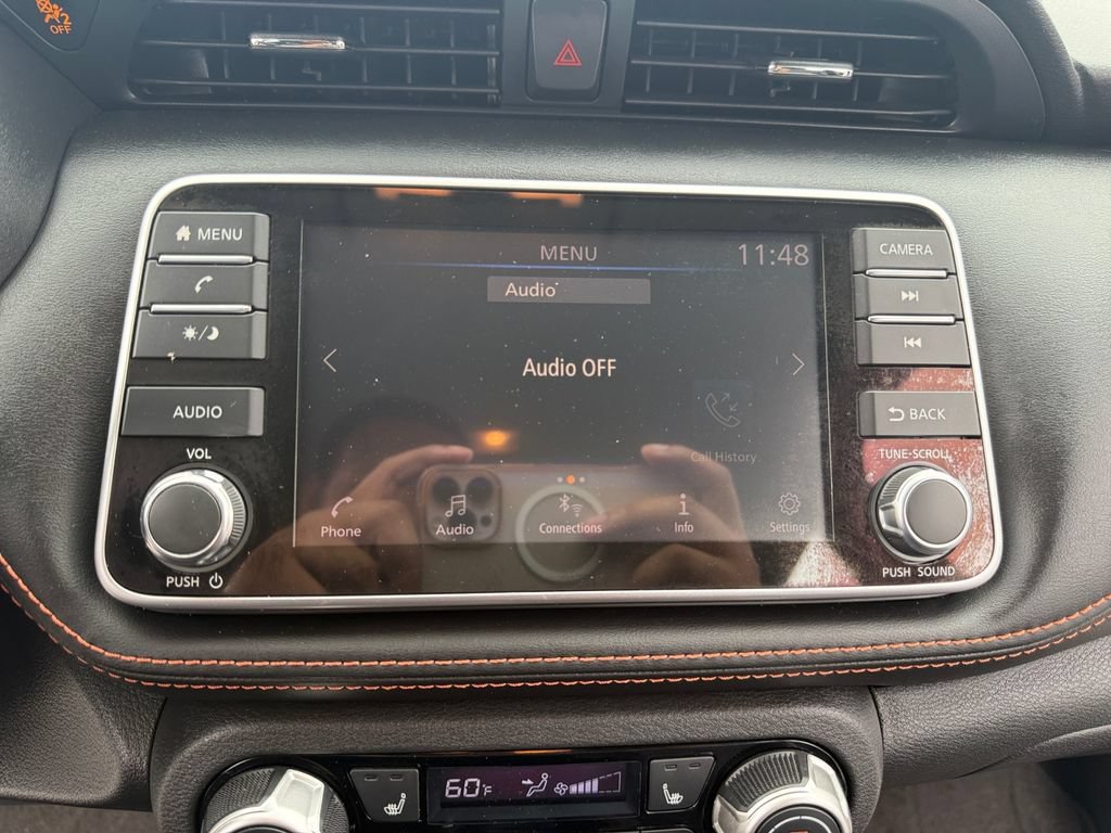 Used 2020 Nissan Kicks SR w/ SR Premium Package FWD image 17