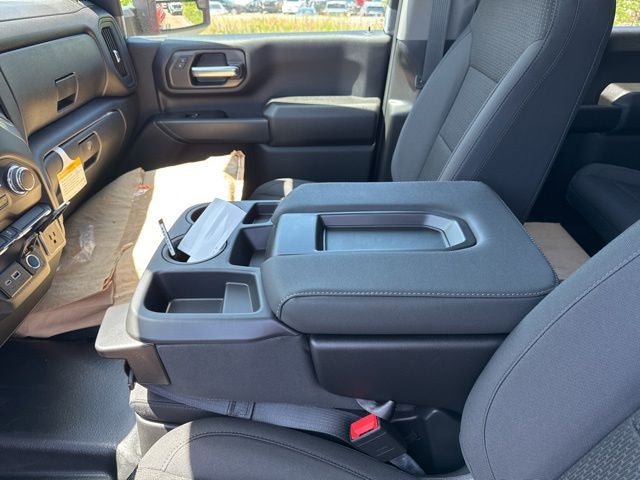 New 2026 GMC Sierra 3500 Pro w/ Convenience Package AWD/4WD image 17