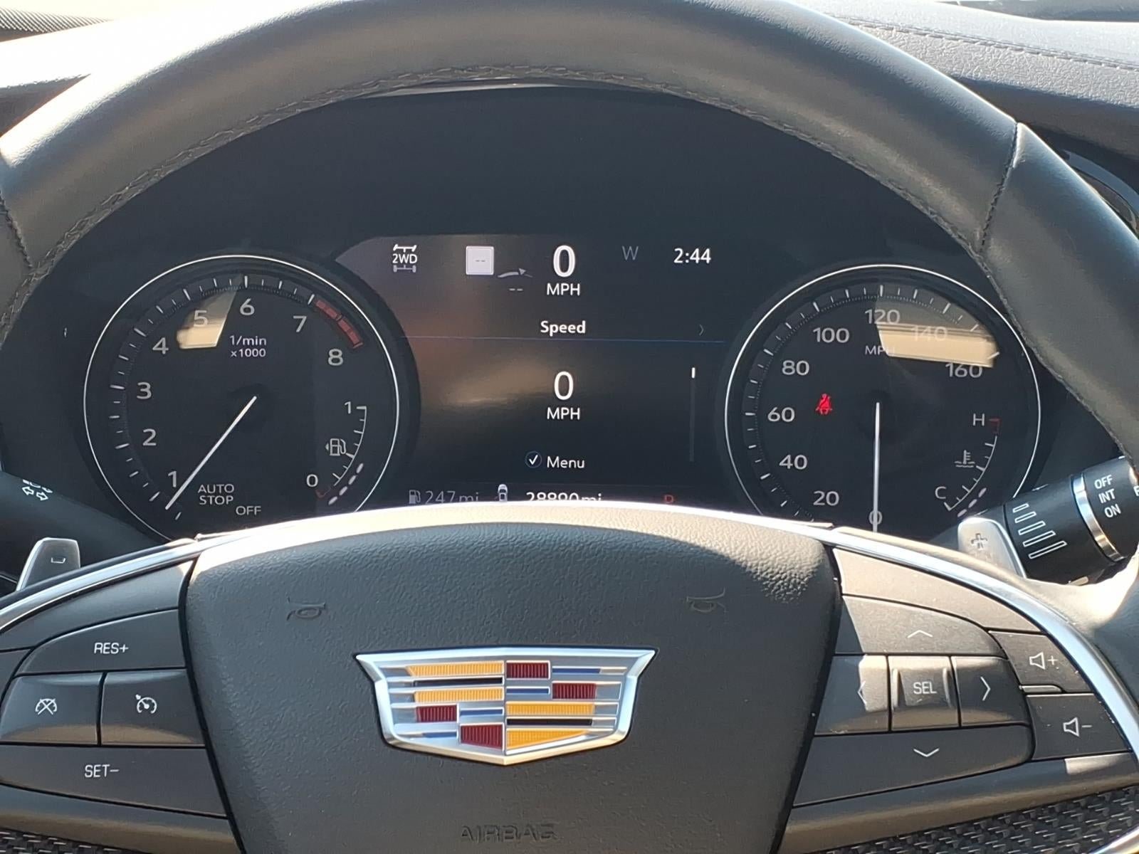 Certified 2025 Cadillac XT5 Sportv w/ Technology Package AWD/4WD image 9