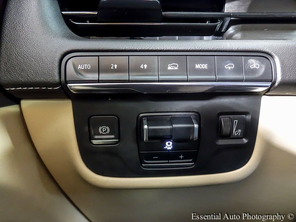 Used 2022 Cadillac Escalade Premium Luxury w/ Performance Package image 23