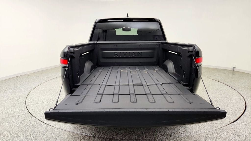 Used 2023 Rivian R1T Adventure AWD/4WD image 23