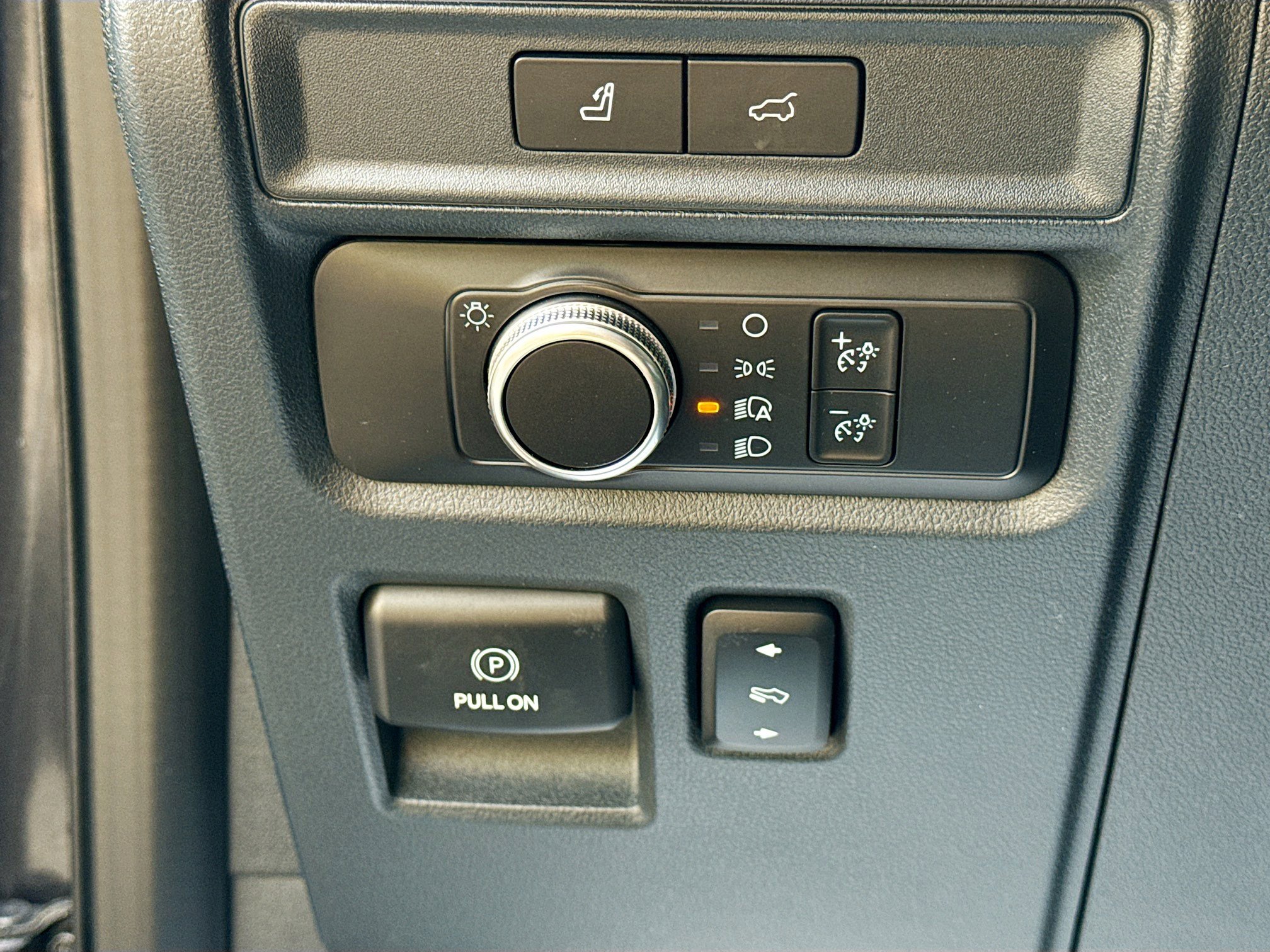 Used 2022 Ford Expedition Max XLT image 34