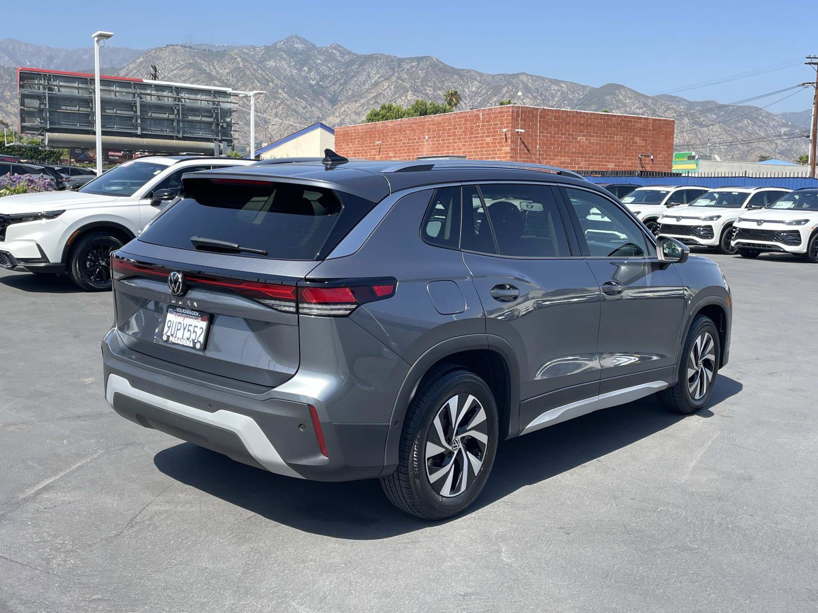 Certified 2025 Volkswagen Tiguan S FWD image 4