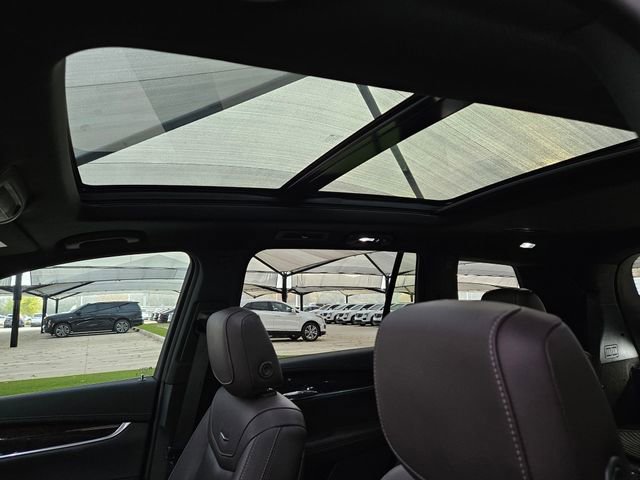 Used 2020 Cadillac XT6 Premium Luxury image 8