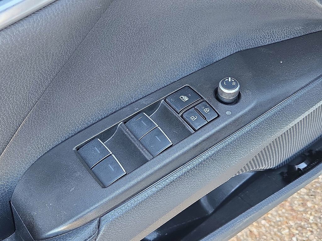 Used 2023 Toyota Camry XLE image 21