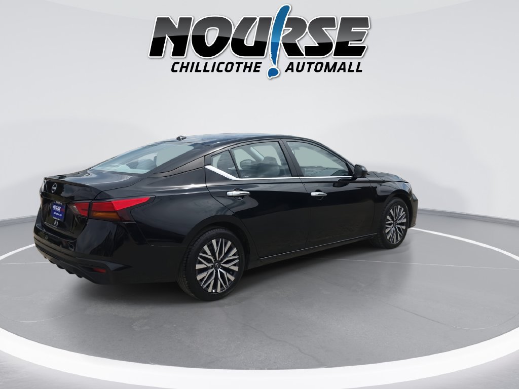 Used 2025 Nissan Altima 2.5 SV FWD image 8