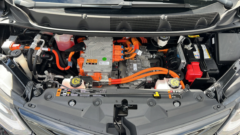 Used 2020 Chevrolet Bolt LT FWD image 24