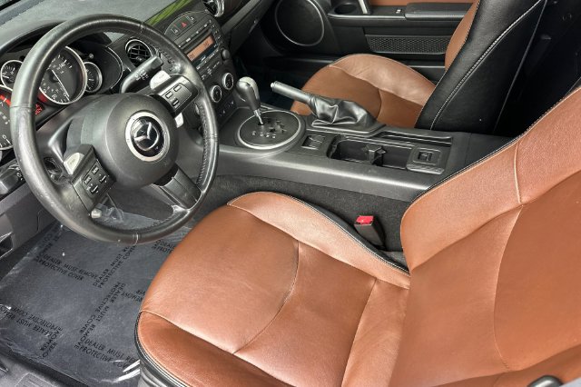 Used 2013 MAZDA MX-5 Miata Grand Touring w/ Premium Pkg RWD image 11