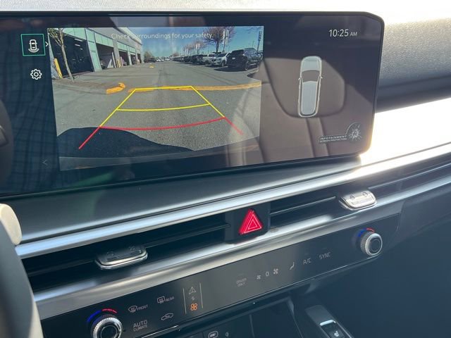 Used 2025 Kia Sorento EX w/ EX Panoramic Sunroof Package image 24
