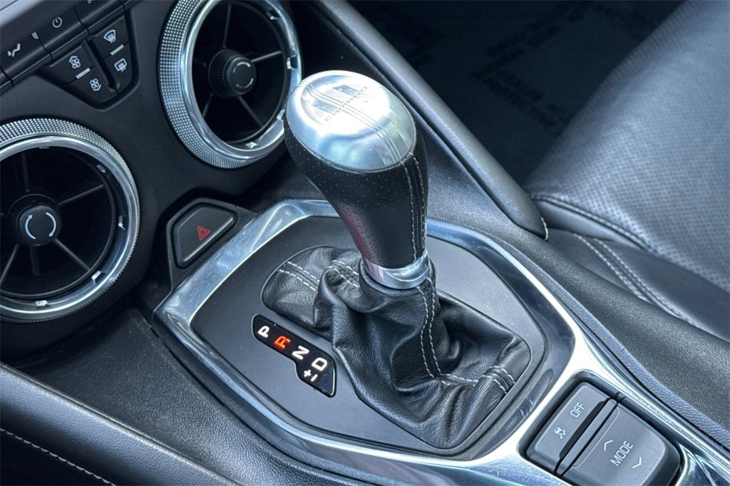 Used 2020 Chevrolet Camaro SS image 24