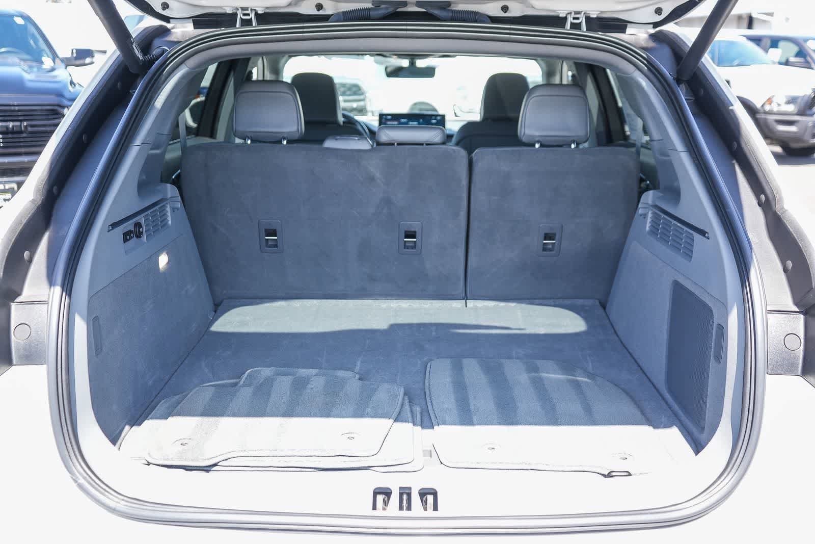 Used 2022 Lincoln Nautilus Reserve w/ Luxury Package FWD image 26