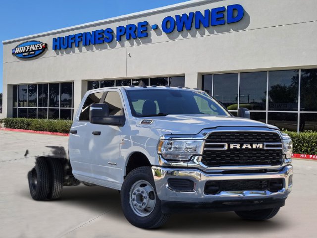 Used 2024 RAM 3500 SLT w/ Quick Order Package 2YG SLT AWD/4WD image 1