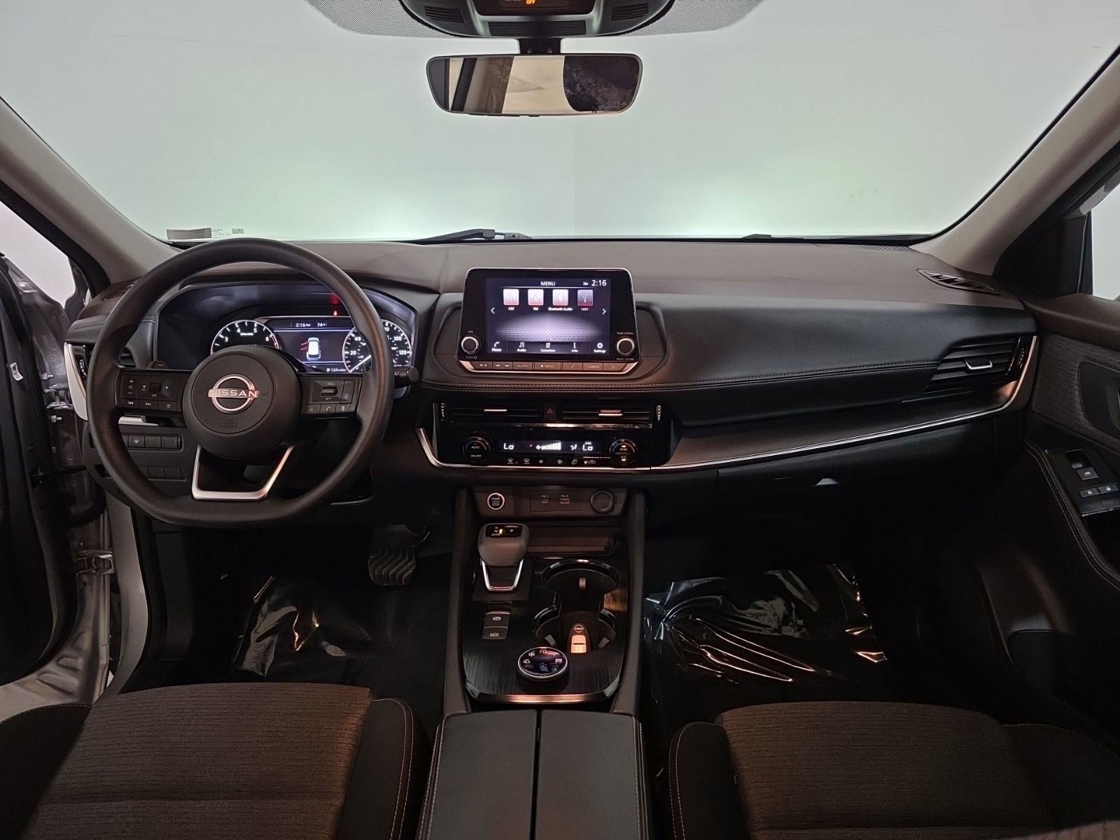 Used 2022 Nissan Rogue SV image 12