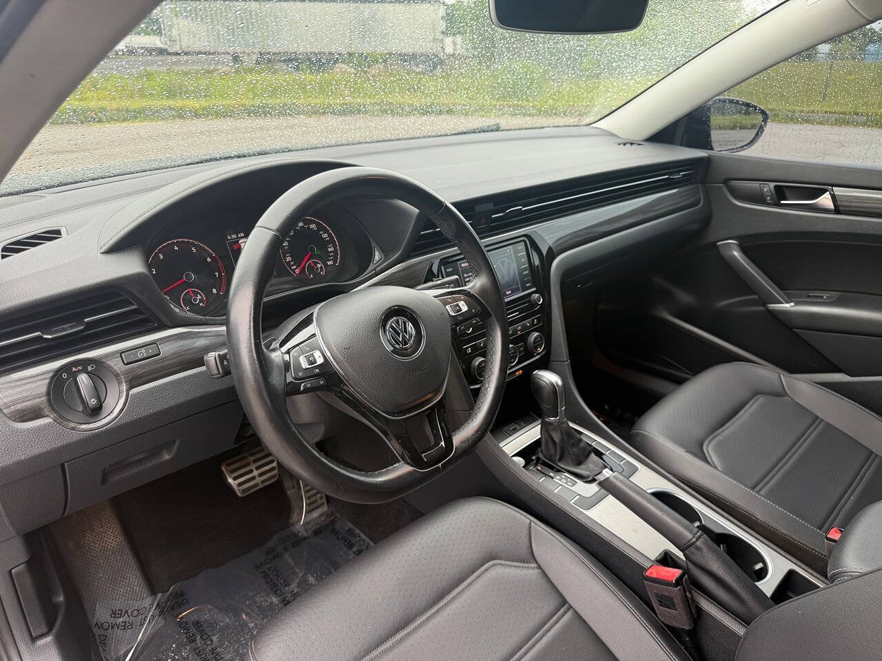 Used 2020 Volkswagen Passat 2.0T R-Line FWD image 10