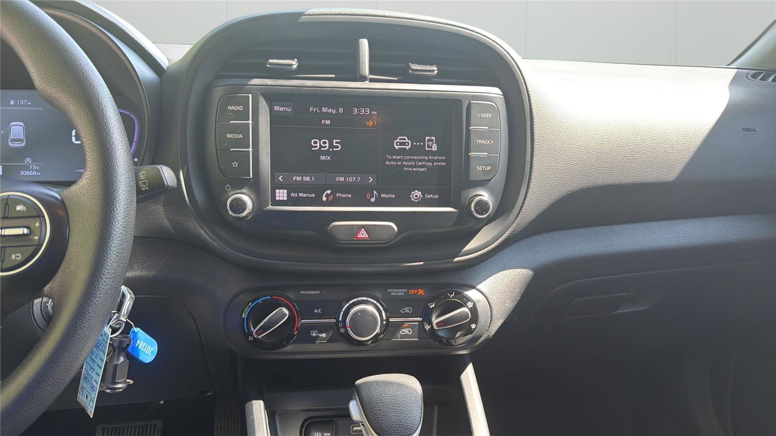 Used 2024 Kia Soul LX w/ Option Group 015 FWD image 16