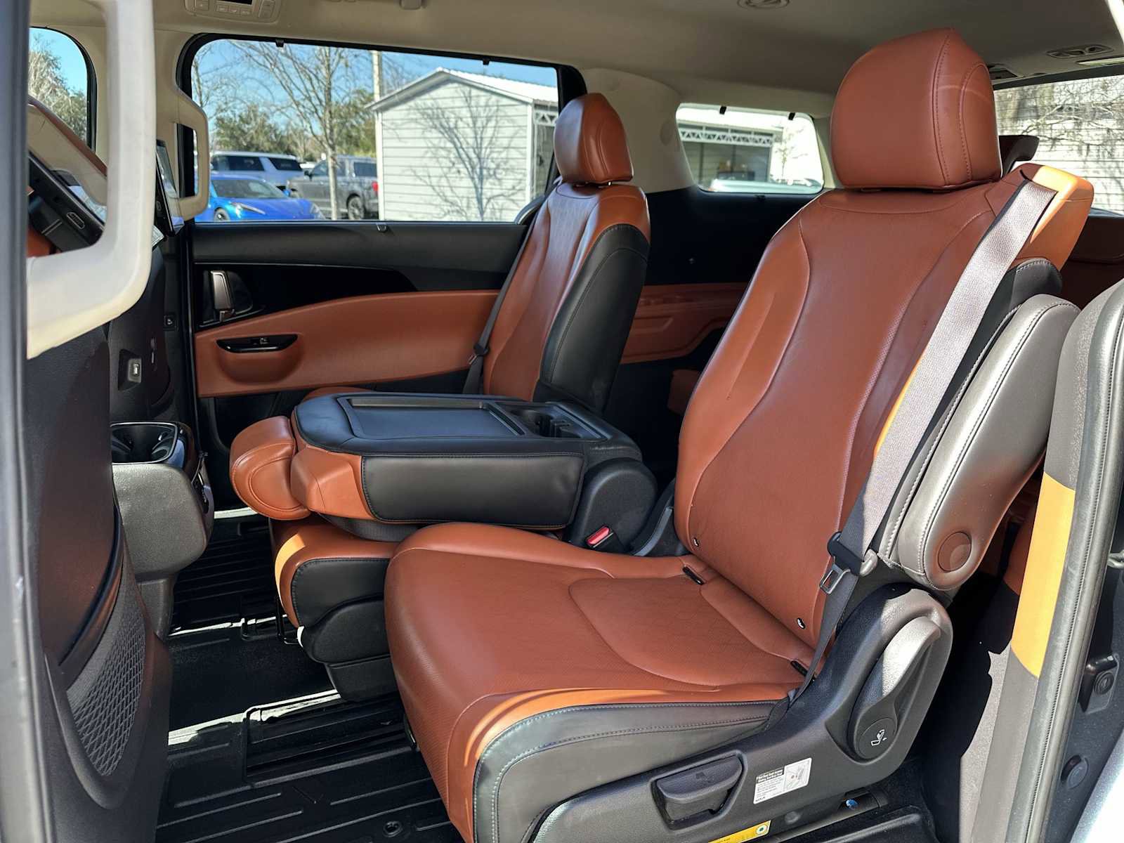 Used 2022 Kia Carnival SX image 17