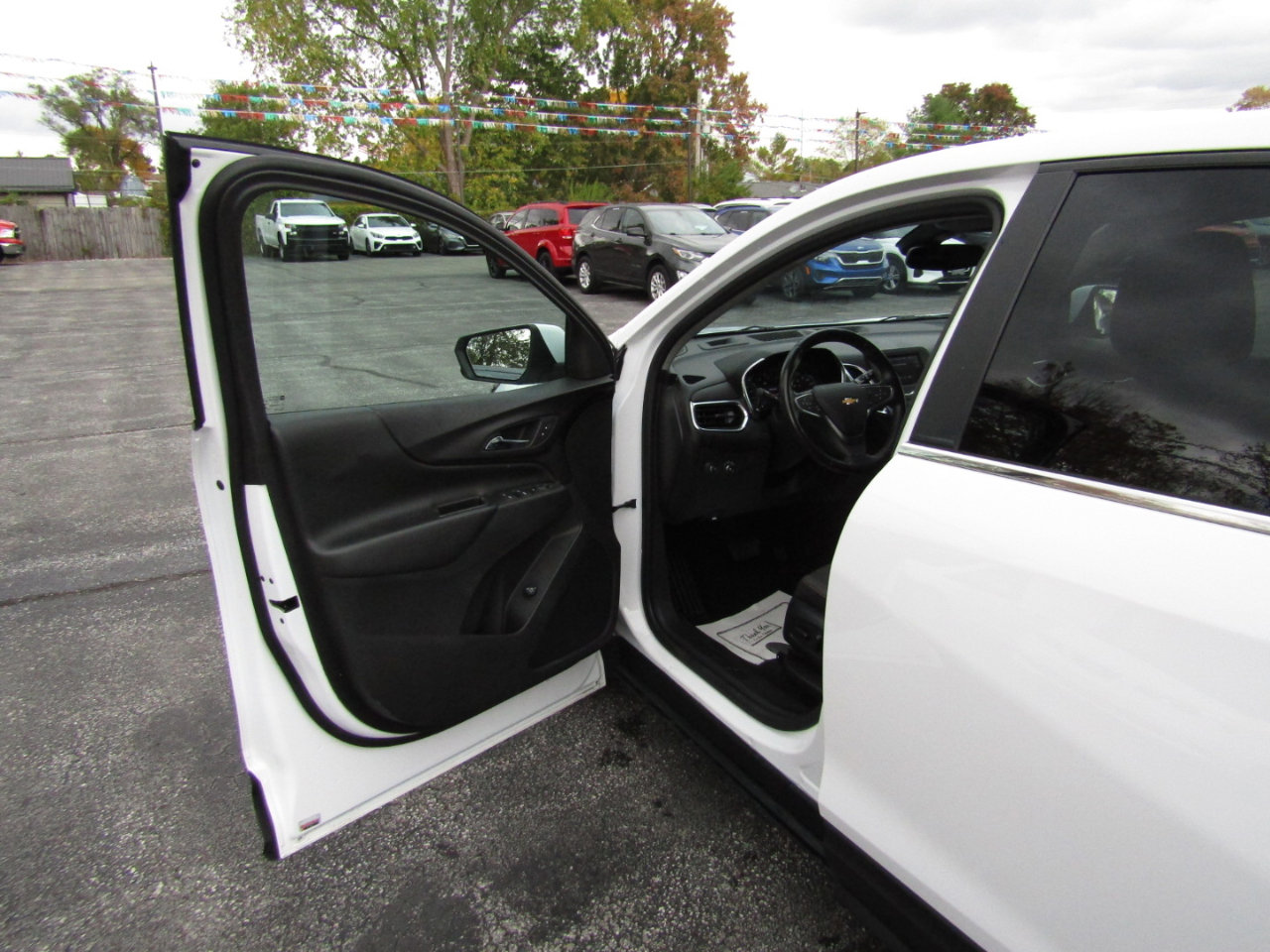 Used 2022 Chevrolet Equinox LT image 16