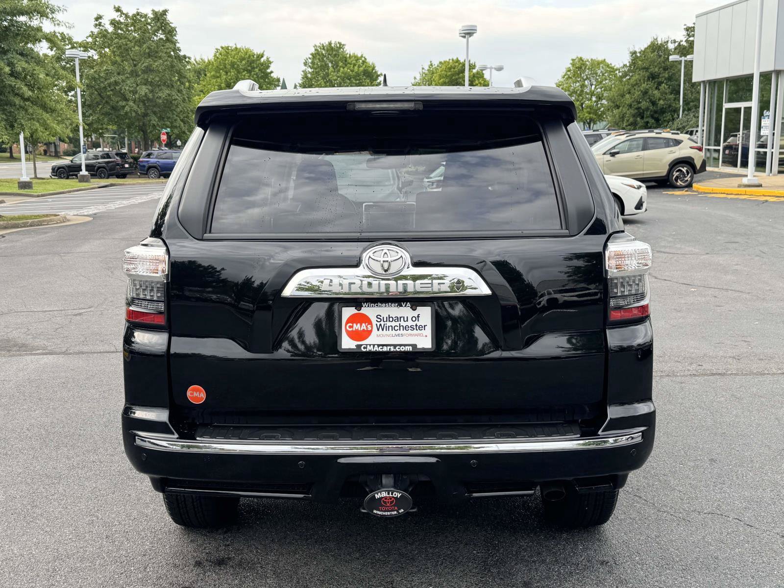 Used 2023 Toyota 4Runner Limited AWD/4WD image 3
