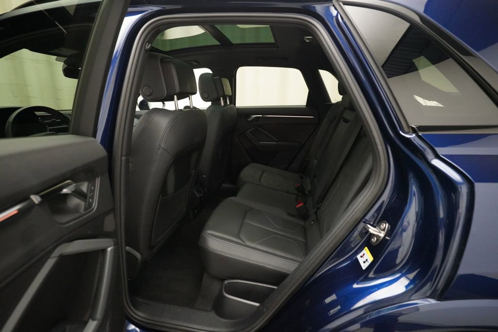 Used 2023 Audi Q3 2.0T Premium Plus w/ Premium Plus Package image 16
