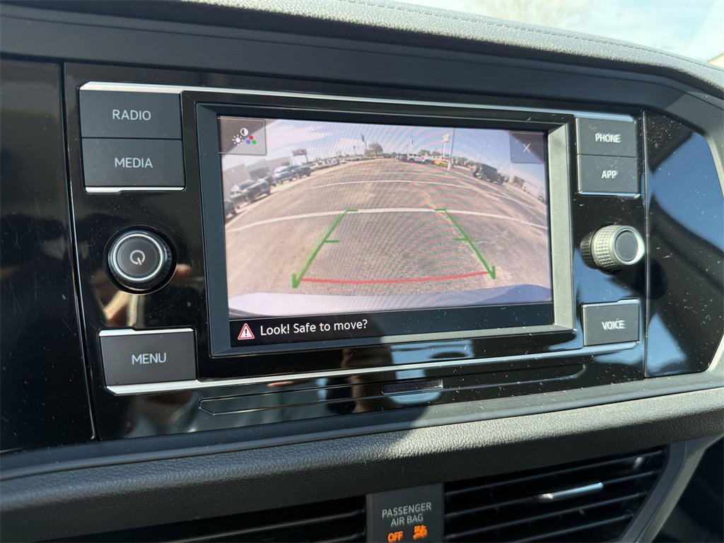 Used 2024 Volkswagen Jetta SE image 19