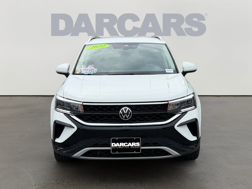 Used 2022 Volkswagen Taos SE AWD/4WD image 2