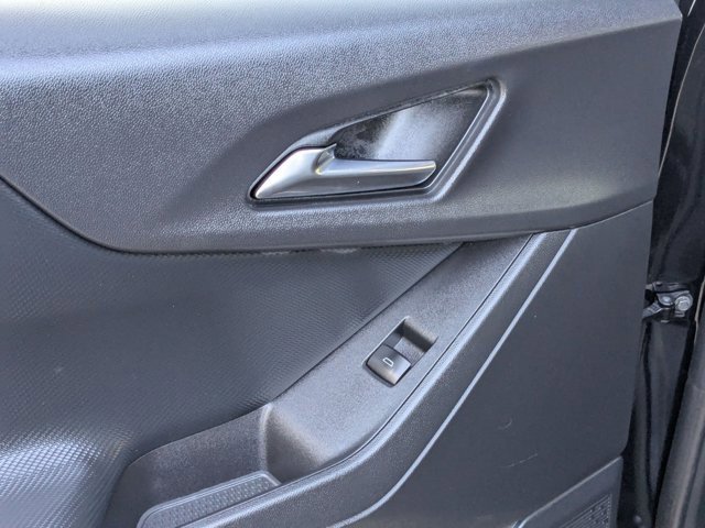 Used 2025 Chevrolet Equinox LT image 25