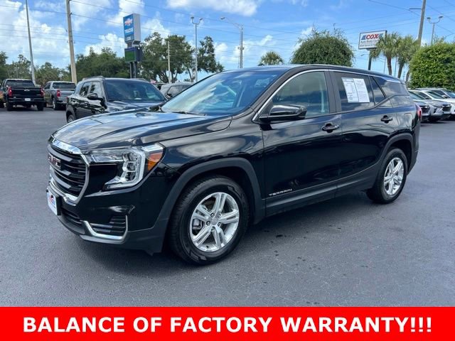 Used 2024 GMC Terrain SLE FWD image 3