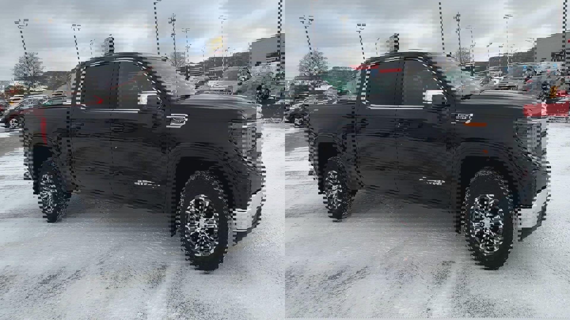 New 2026 GMC Sierra 1500 SLE image 2
